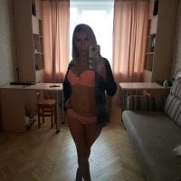 florence_moller's Offline Chat Room
