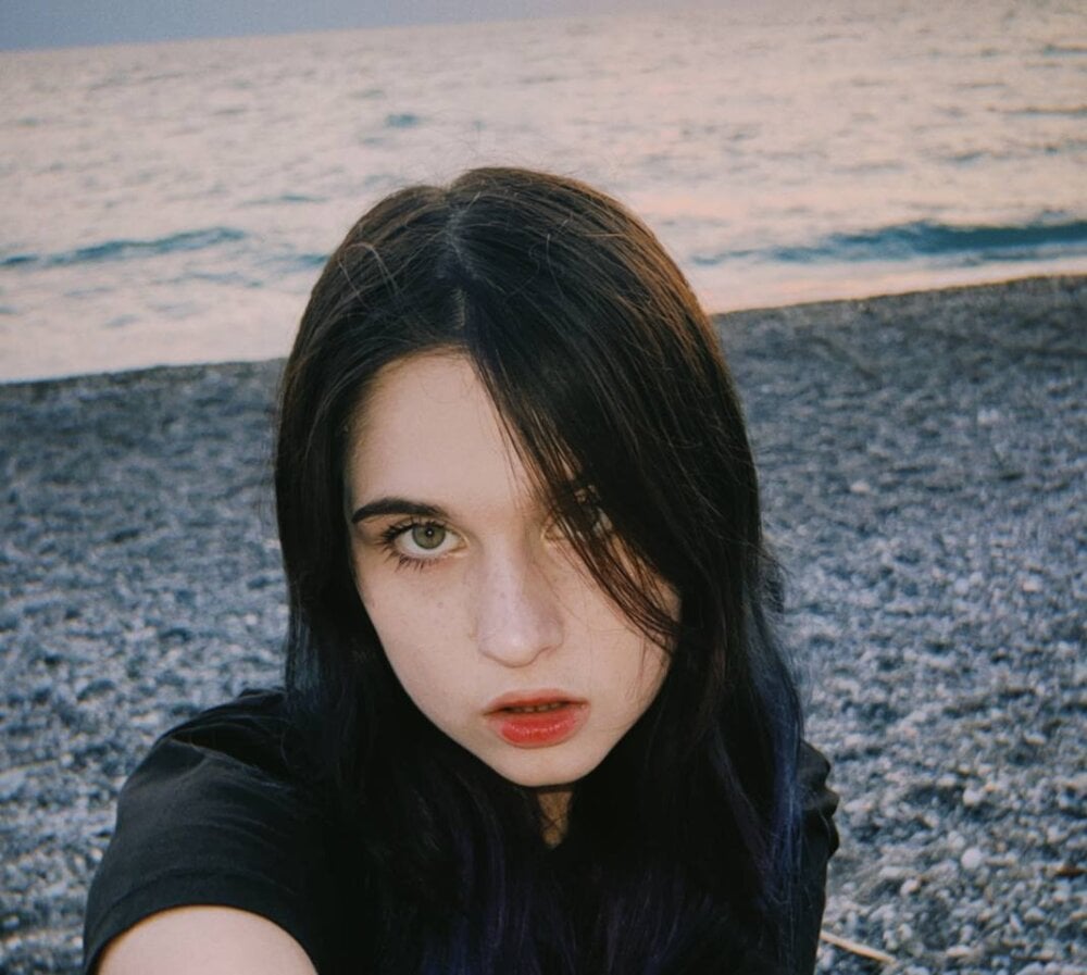Amali_little