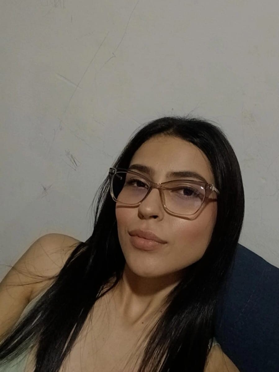 desireee_ from stripchat