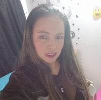 afrodita1885's Offline Chat Room