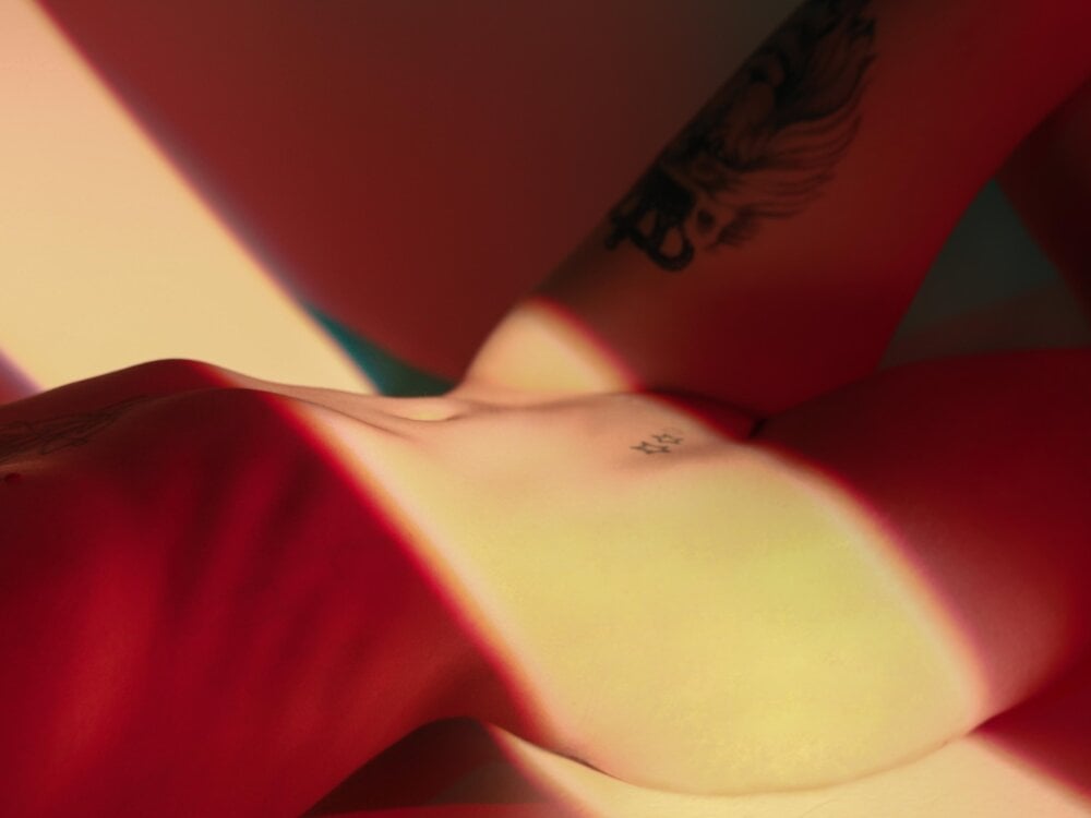 StellaRossa's Offline XXX Chat