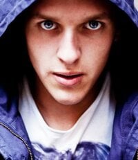 MaderFaker69de's Offline Chat Room