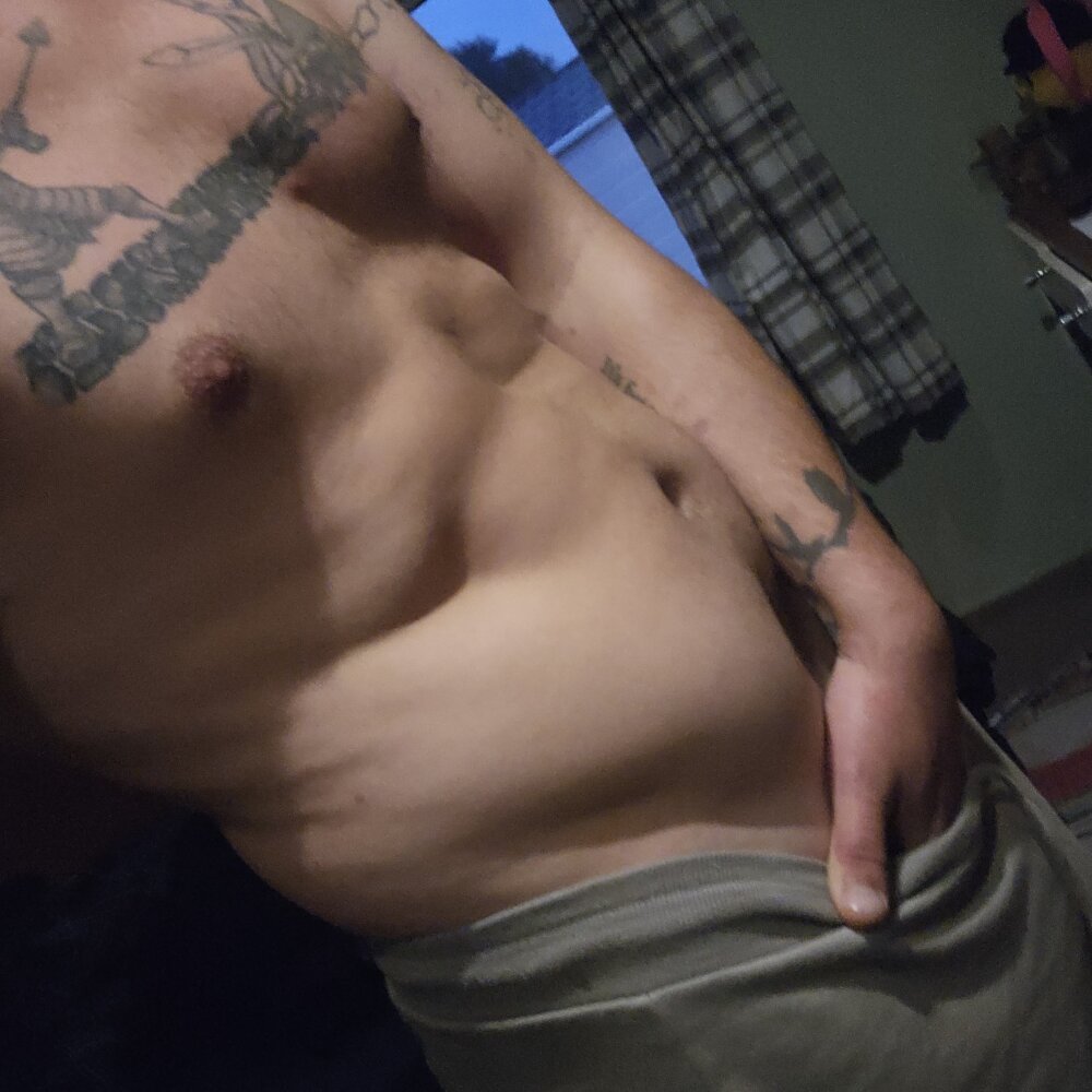 MrWonderLand95's Offline XXX Chat