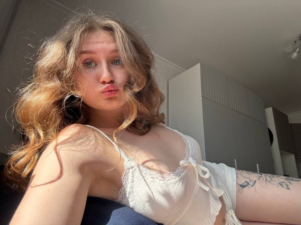 newporncams.com shirley_davis livesex profile in spanish cams