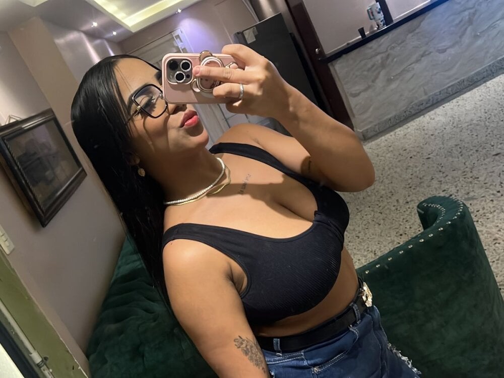 Cute_Venezuelan_Girls Live Cam