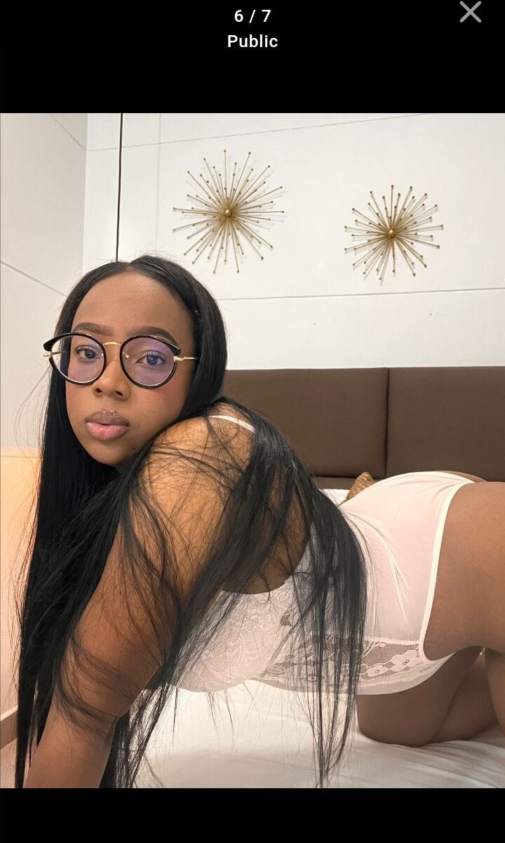 ashley_cox_ profile
