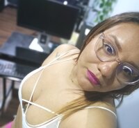 Taliha_'s Offline XXX Chat