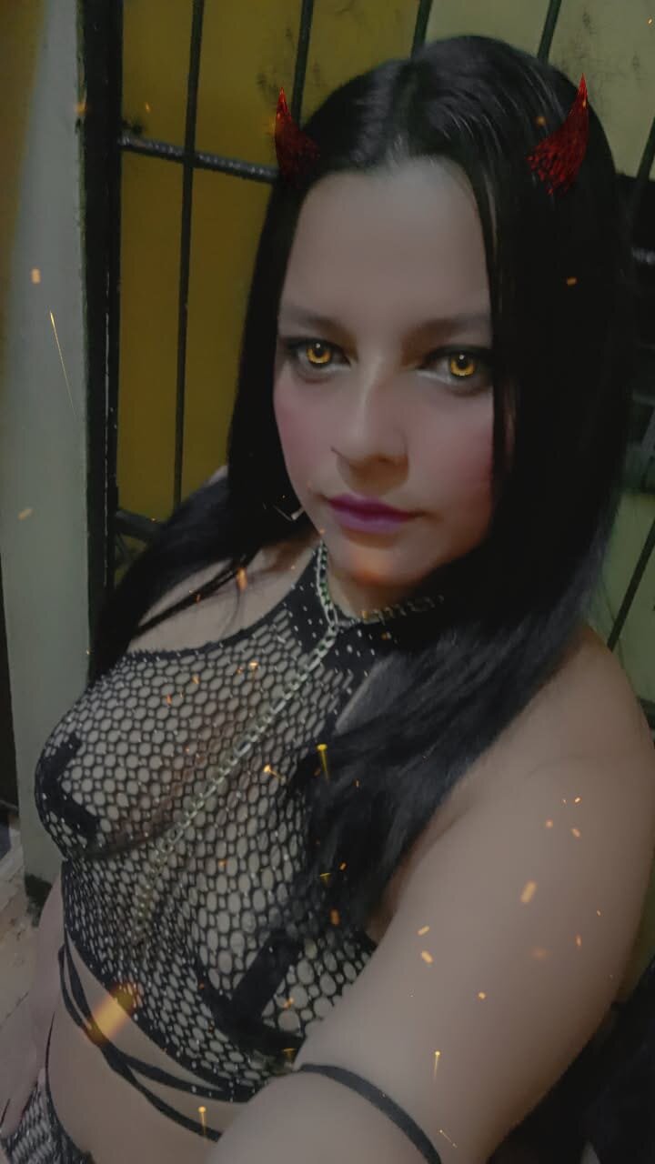lulu-hot-bitch