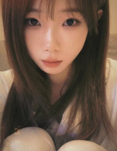 Vivian-vv - Stripchat Teen Cam2cam Smoke Girl 