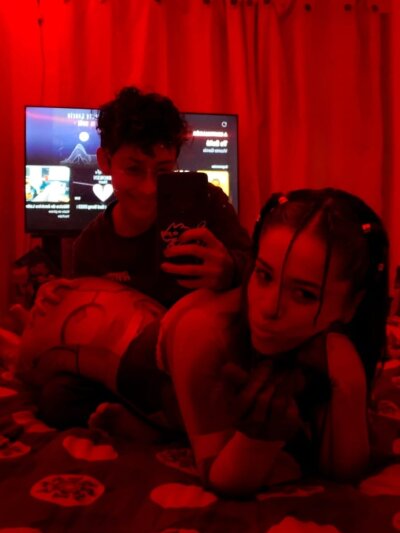 Mia_and_victoria Avatar