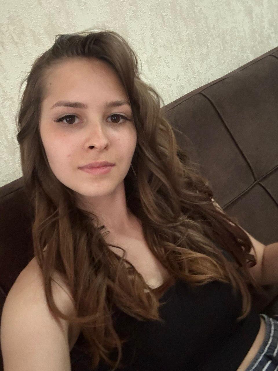 Lira_Velvet