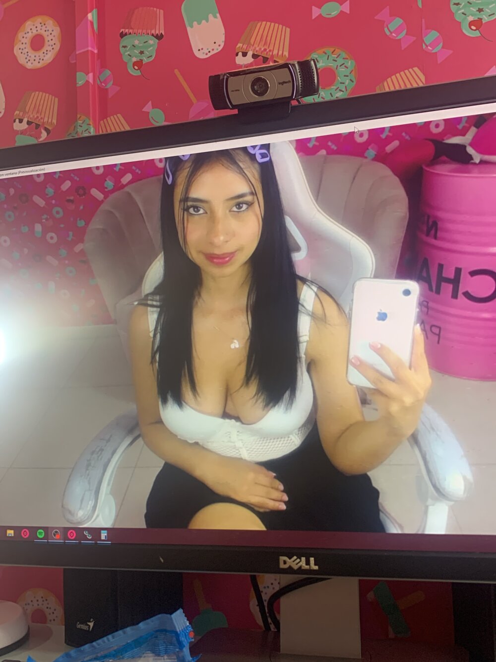 glamcambabes.com lya_hall_ livesex profile in mixed cams