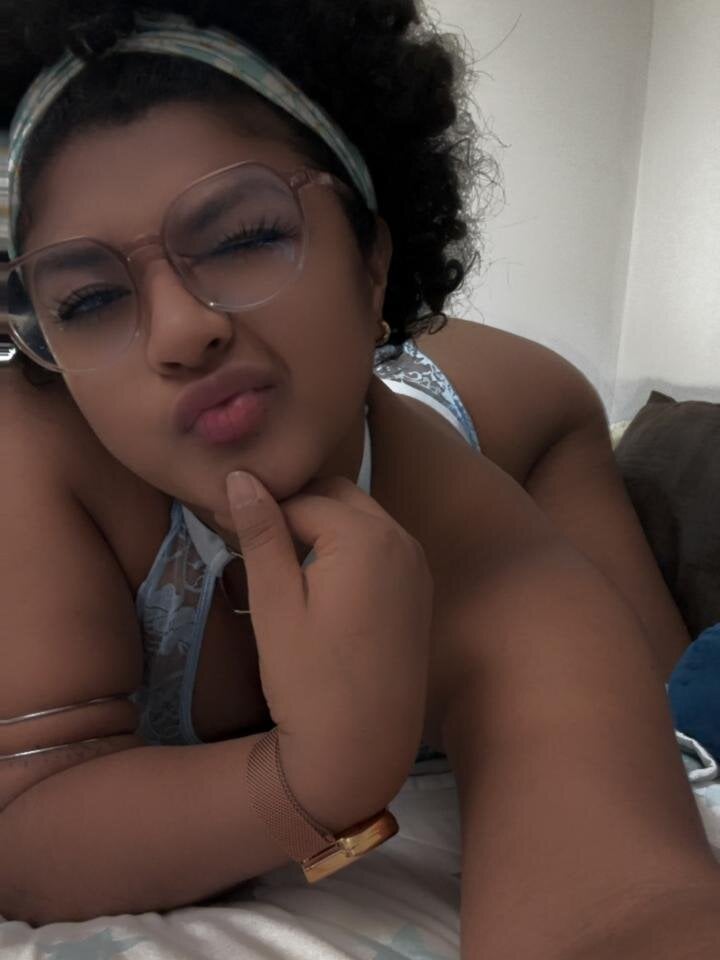 rizos_hot_official from stripchat