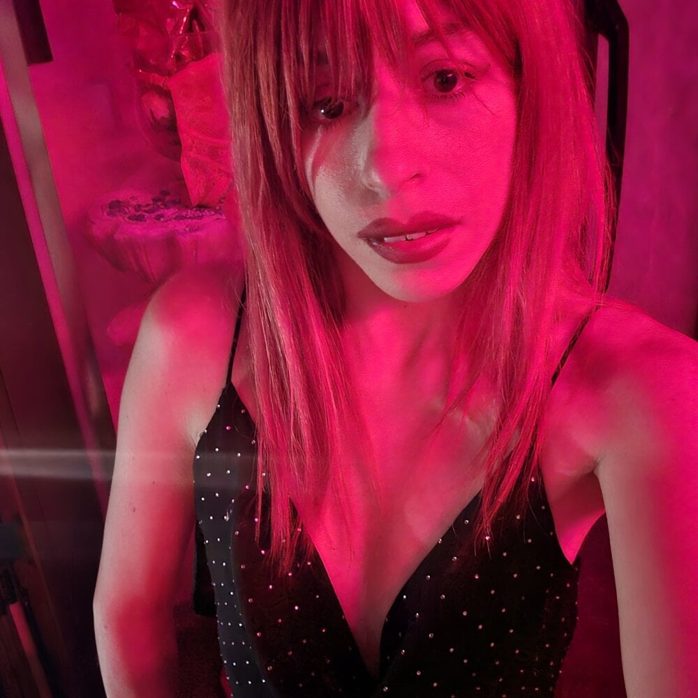 AnnyPika's Offline XXX Chat