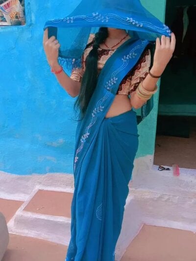 Hoty_girl_143 - indian young