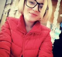 Top_Nicole's Offline Chat Room