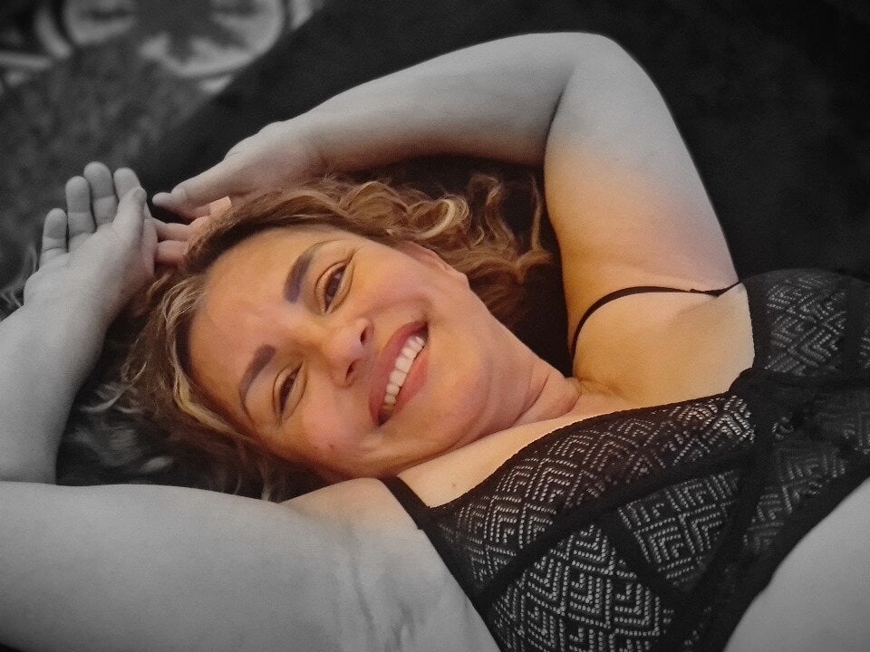 carolinacrus02 오프라인 XXX 채팅