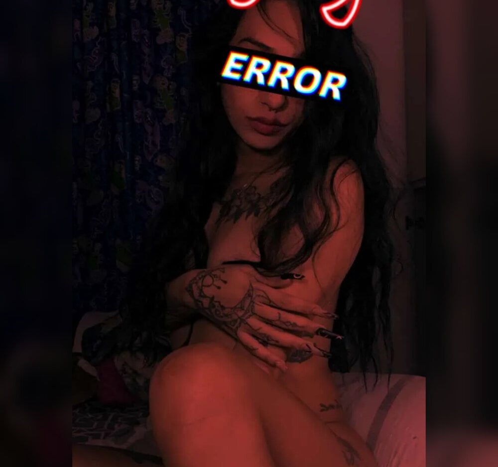 emily_rousxxx from stripchat