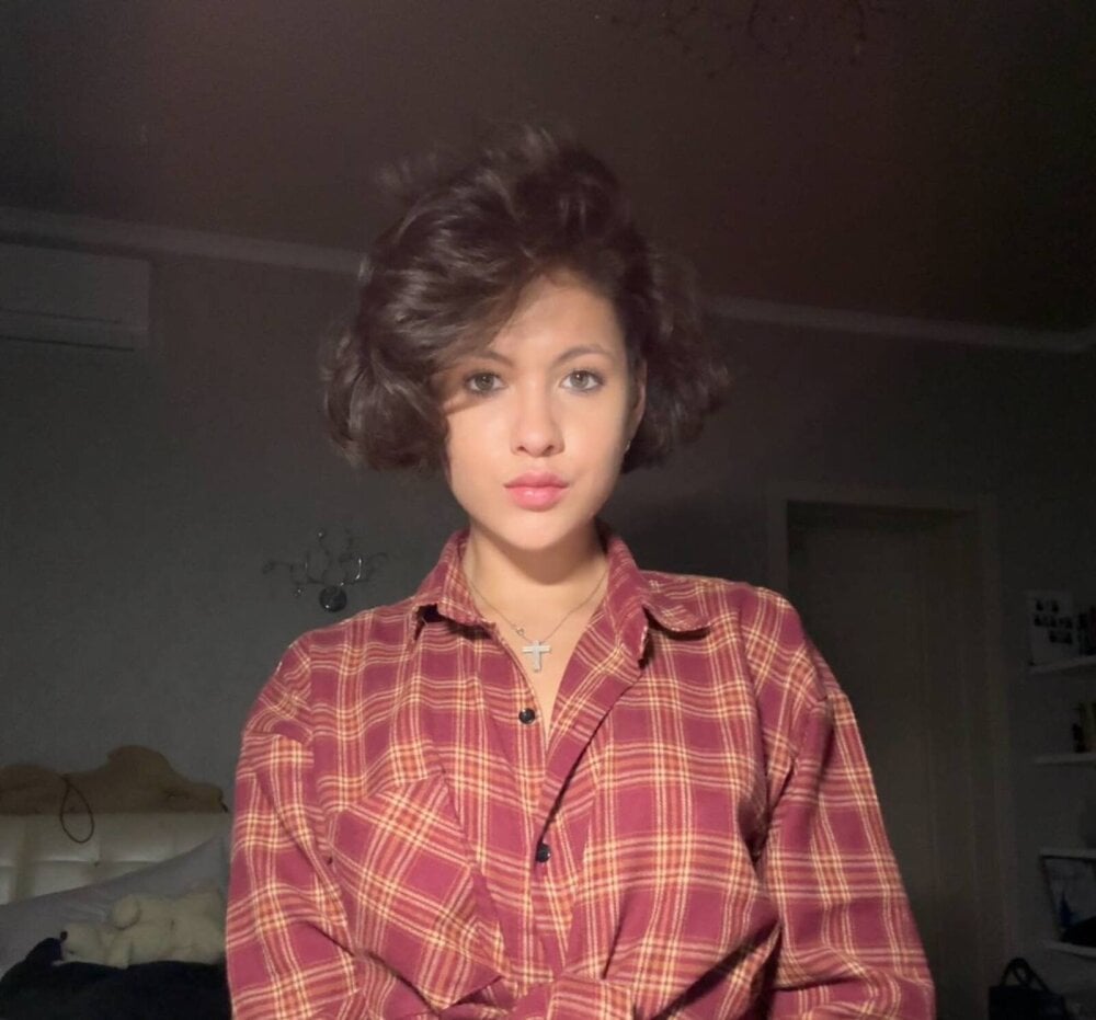 stripchat leandracasali webcam profile pic via livesex.fan