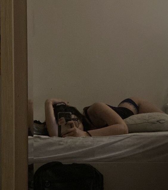 KissInFire