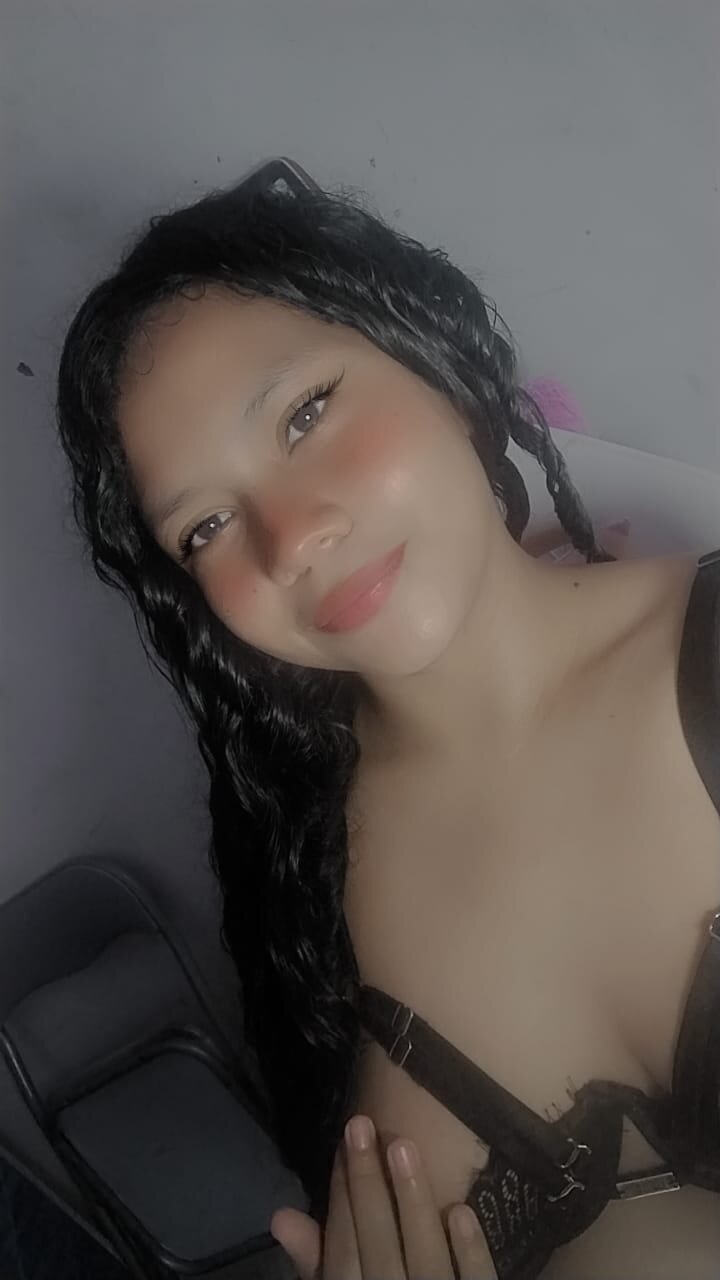 Mia_Milk19