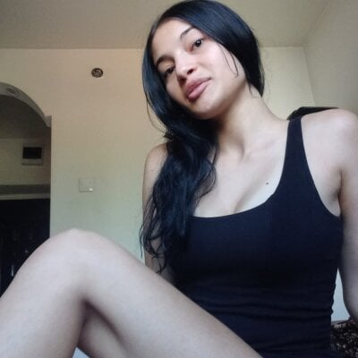 Virgin_Pussy_Love on StripChat
