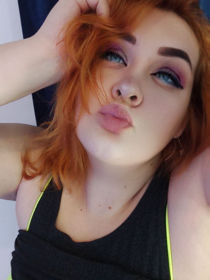 Gingerbabe_'s Offline Chat Room