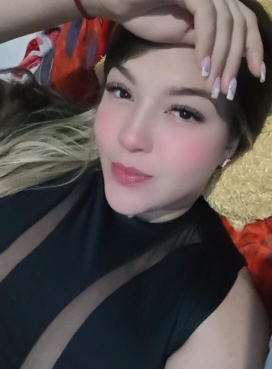 watchgirlcam.com amelia_lopez24 livesex profile in chamber-of-secrets cams