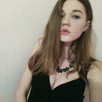 MALAYA_KITTEN's Offline Chat Room