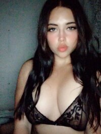 EvelynSlaveNaugthySex's Offline Chat Room
