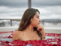LucyMathews' Offline XXX Chat
