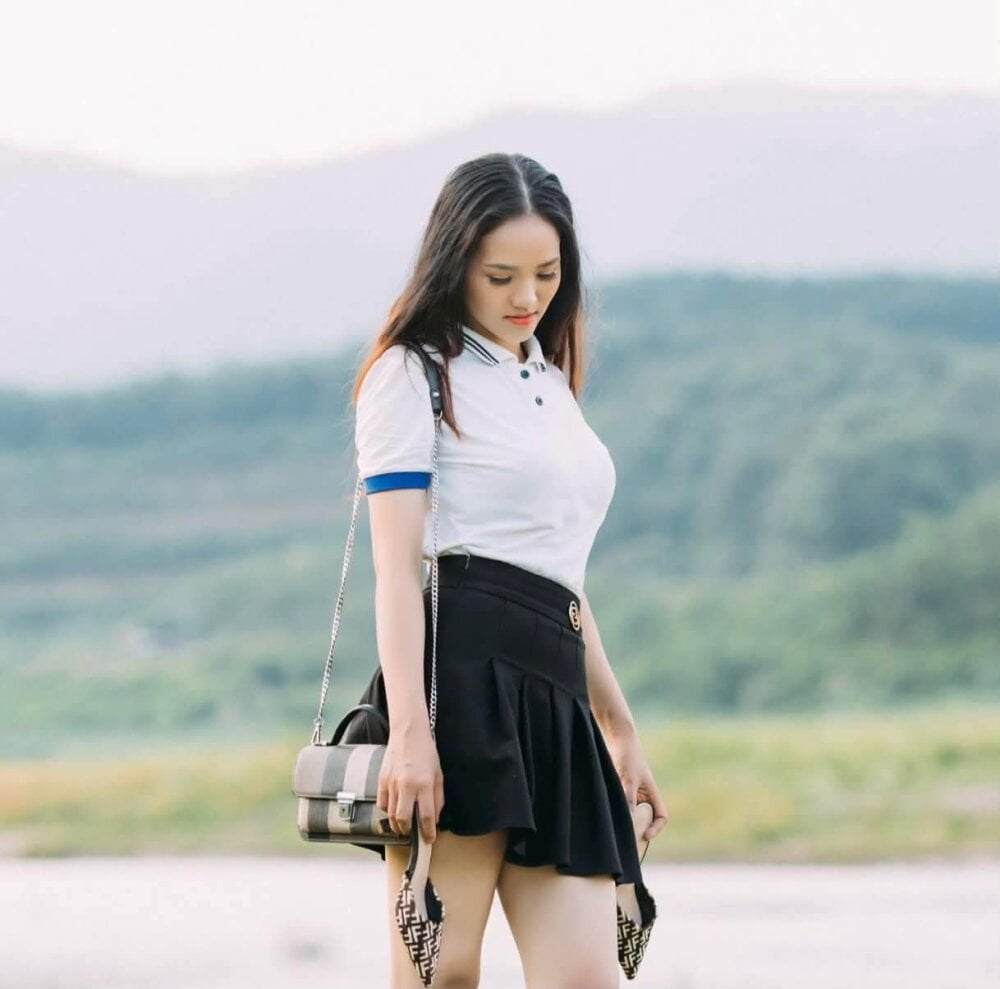 sisilaydy_01 webcam profile - ???