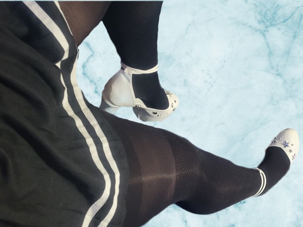 Live sex webcam photo for KittyFluf #288411143