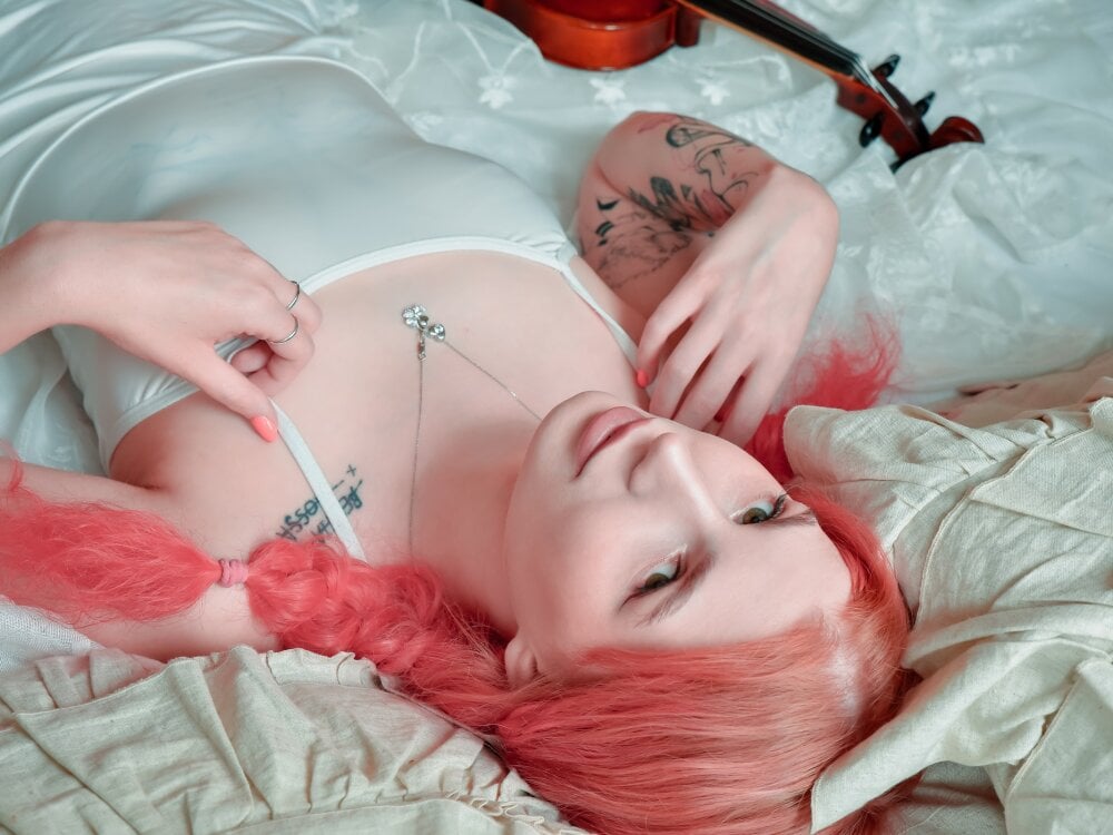 Mira__Blushh profile