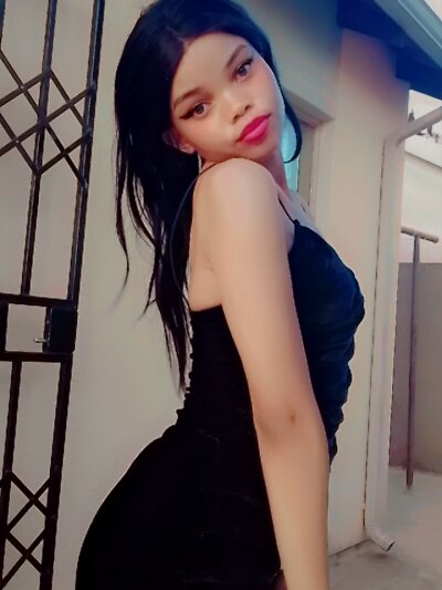 sexytenny06 from stripchat