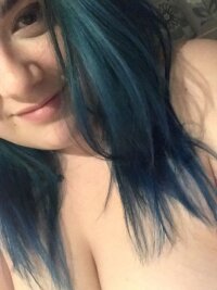zombieaurelie's Offline Chat Room
