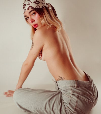 Lucy_Vega - Stripchat Teen Pov Blowjob Girl 