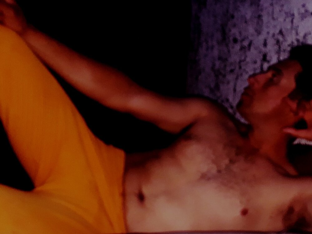 Deivis_cuu's Offline XXX Chat