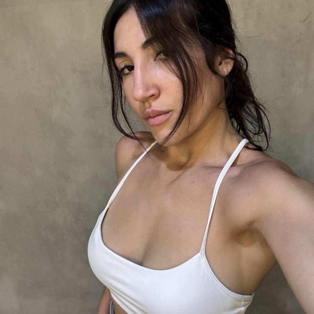 sexlivecamsites.com katerinepol livesex profile in chastity cams