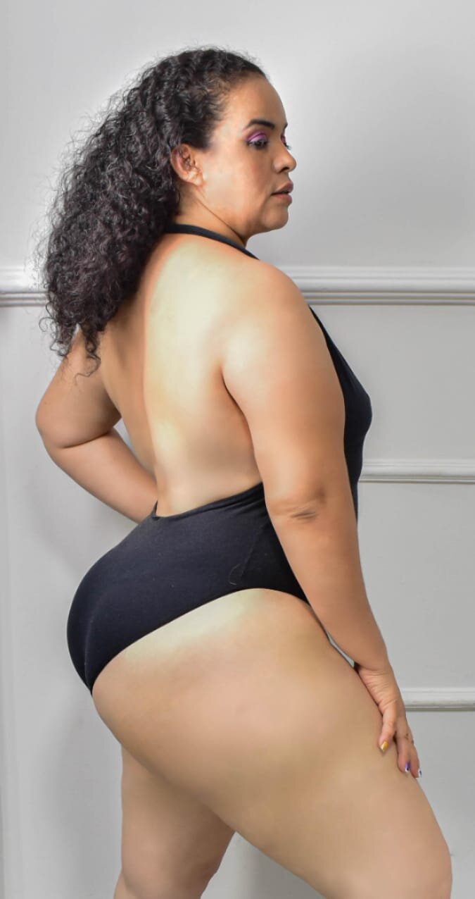 Elegan_Mature