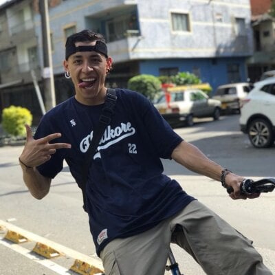 alpha_pps Adlı Modelin Çevrimdışı XXX Sohbeti