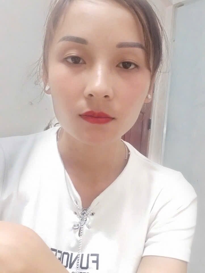 Lieuphay93 live cam model at StripChat