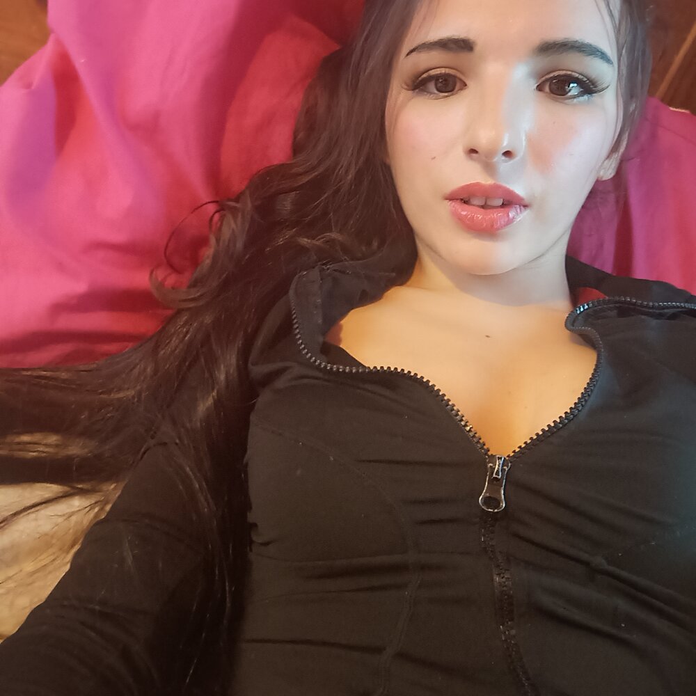 Live sex webcam photo for Lanaprincess22 #289859063