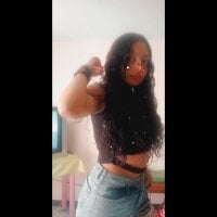michelle_gomez_'s Offline Chat Room