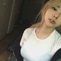 cindyqueeen's Offline Chat Room
