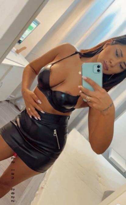 NickyLuxe 👡 online cam