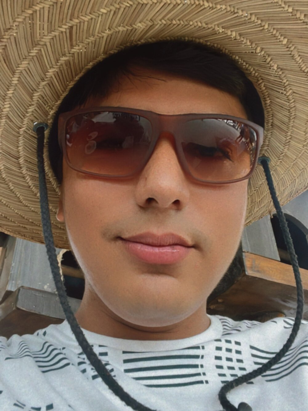 ricardito97 from stripchat