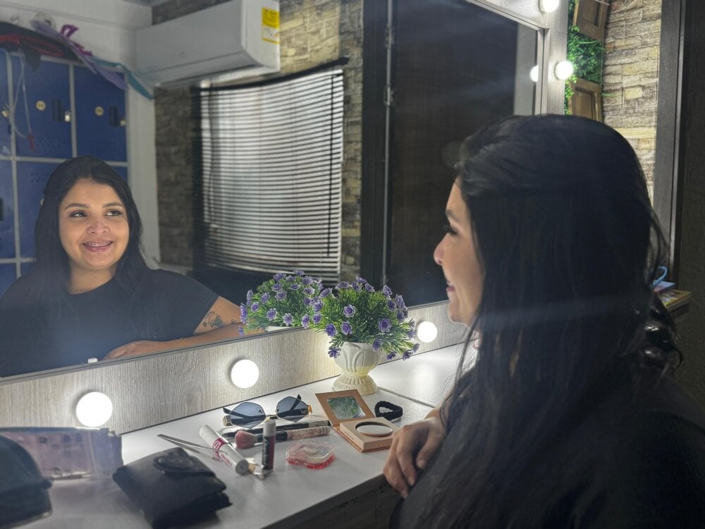 stripchat anabelle_jones7 webcam profile pic via ebonylivesexcams.com