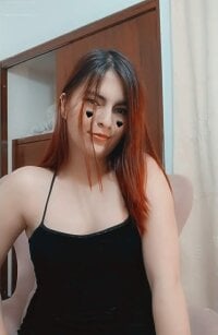 SubmissiveGirl_'s Offline Chat Room