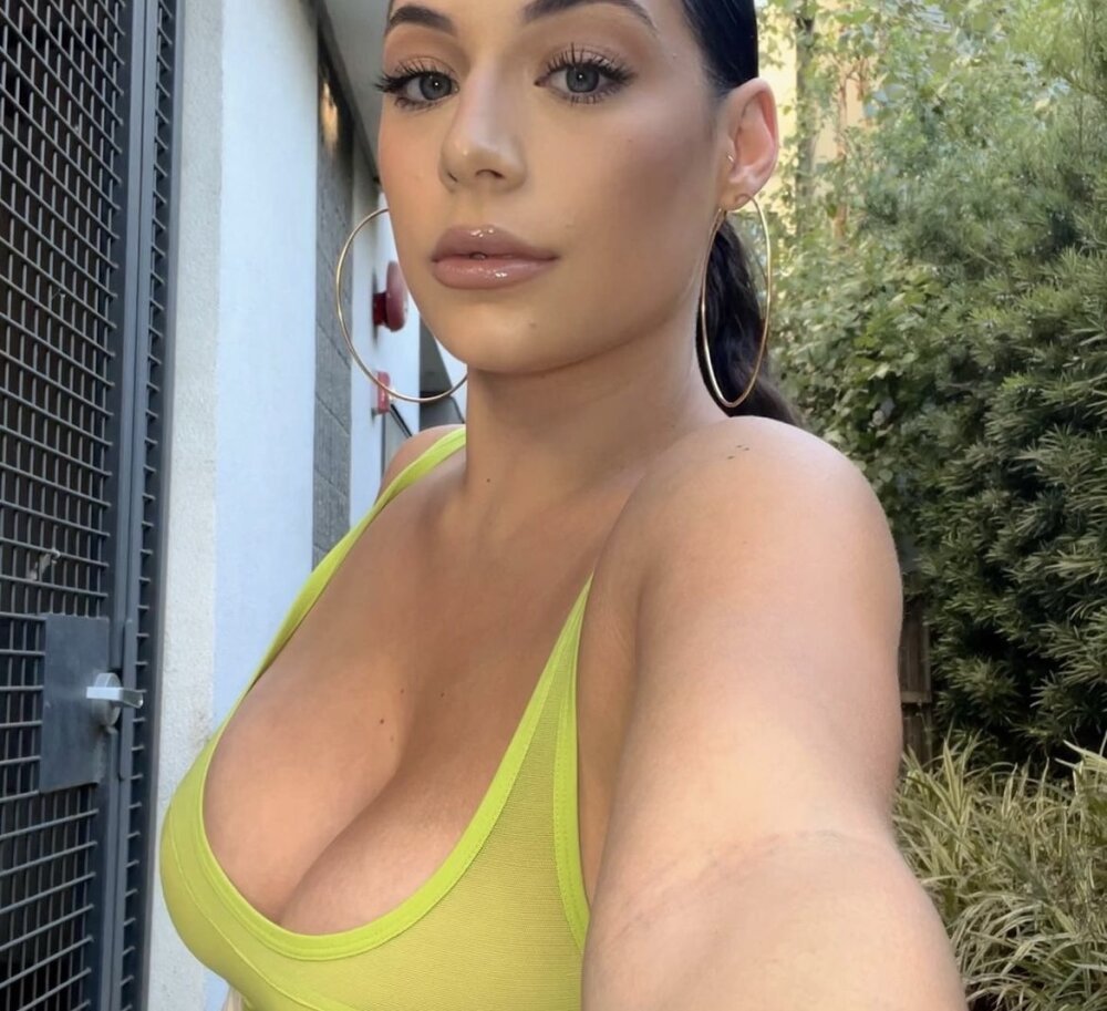 Xxxforeignnn Webcam Show | FaphouseLive.com